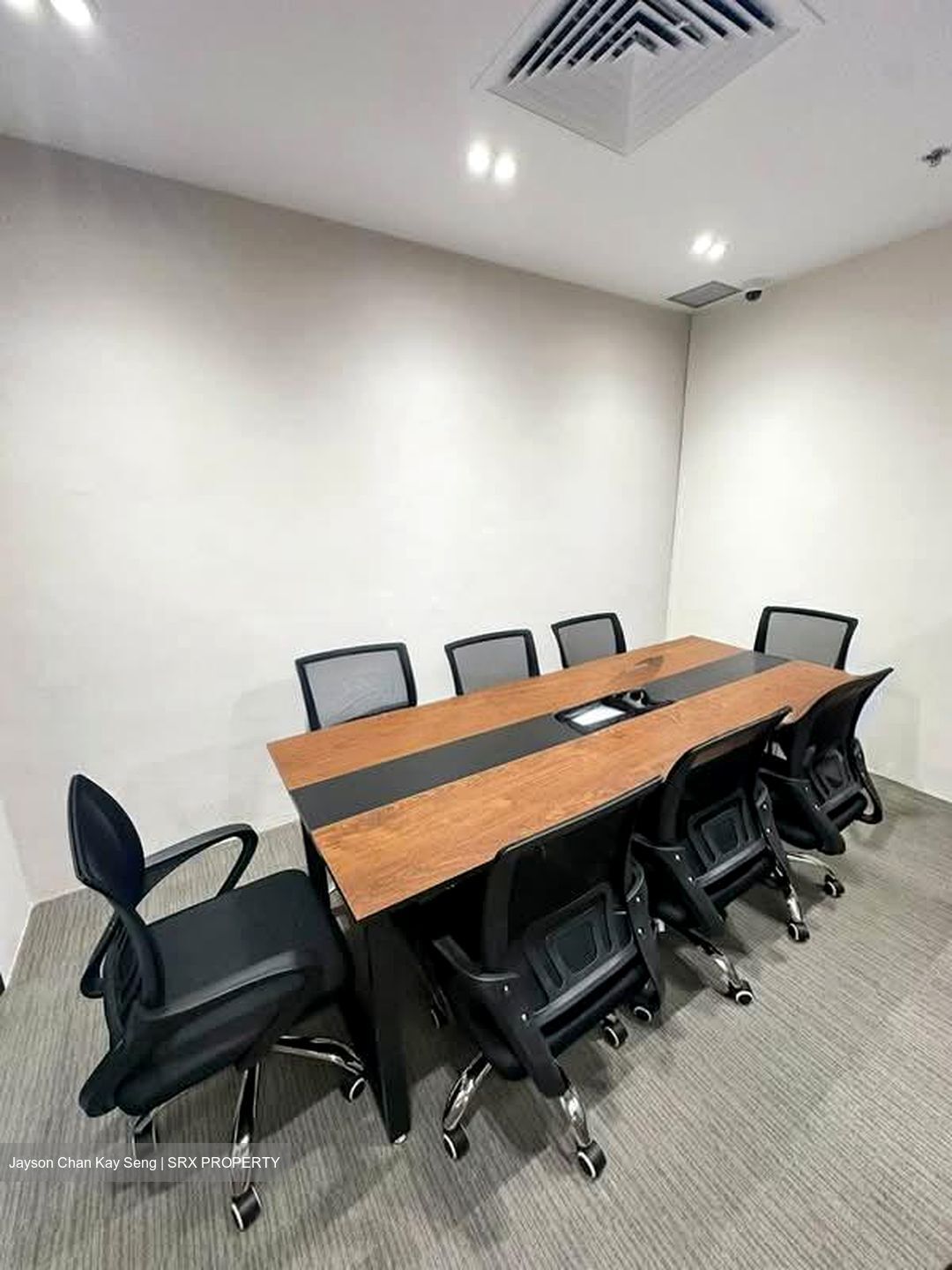 International Plaza (D2), Office #577738361